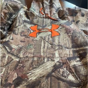 Under Armour Men’s Hoodie